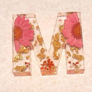 Custom resin letter keychains